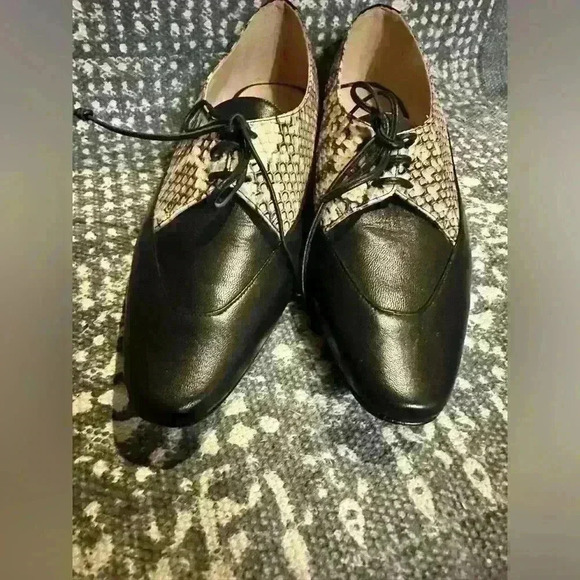 Lafayette 148 New York Leather Oxfords w/ Snakeskin Detail – EU 37.5 (US ~7) - Picture 7 of 8